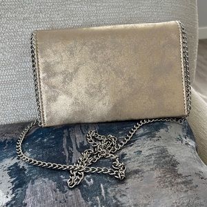 NWOT Chelsea 28 Leather Crossbody Bag